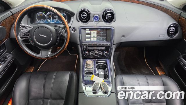 Jaguar XJ 3.0 SC Premium Luxury SWB X351 2013 — фото 7