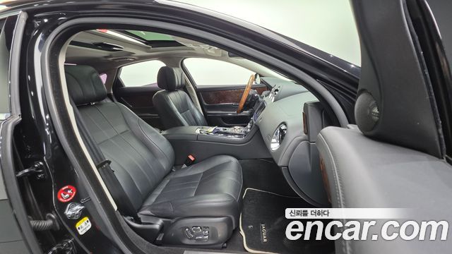 Jaguar XJ 3.0 SC Premium Luxury SWB X351 2013 — фото 10