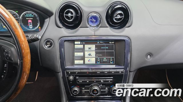 Jaguar XJ 3.0 SC Premium Luxury SWB X351 2013 — фото 14