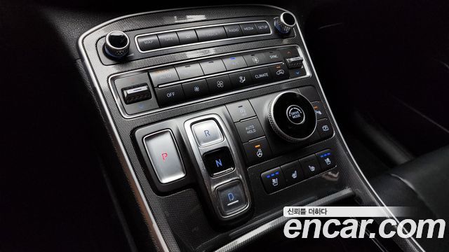 Hyundai Santa Fe Diesel 2.2 2WD Premium Choice 2021 — фото 9