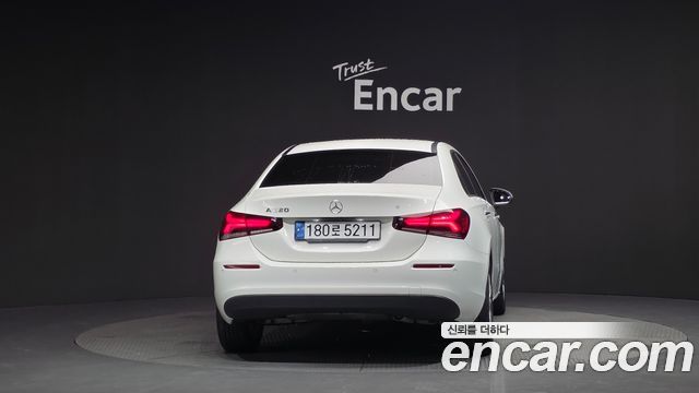 Mercedes-Benz A-Class (W177) A220 Sedan 2020 — фото 4