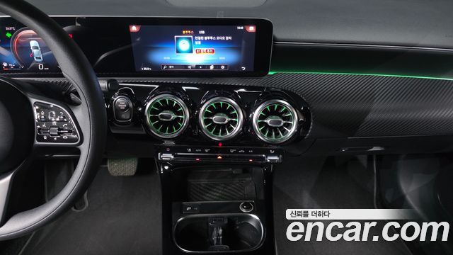 Mercedes-Benz A-Class (W177) A220 Sedan 2020 — фото 15