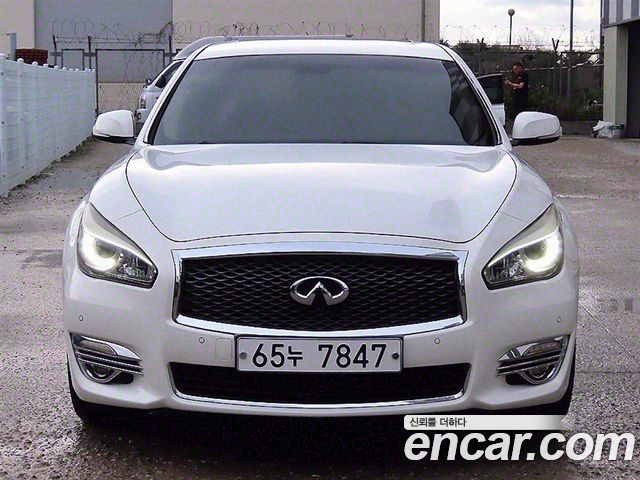 Infiniti Q70 3.7 Style