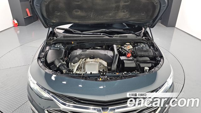 Chevrolet Malibu 2.0 Turbo Premier Special 2019 — фото 6