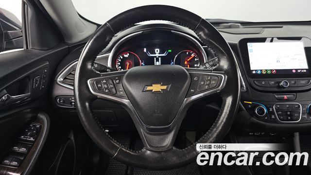 Chevrolet Malibu 2.0 Turbo Premier Special 2019 — фото 13