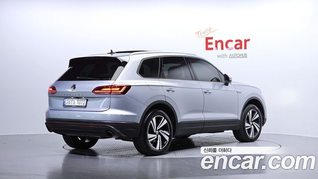 Volkswagen Touareg (III) 3.0 TDI Premium 2020 — фото 2