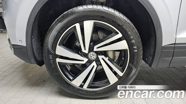 Volkswagen Touareg (III) 3.0 TDI Premium 2020 — фото 5