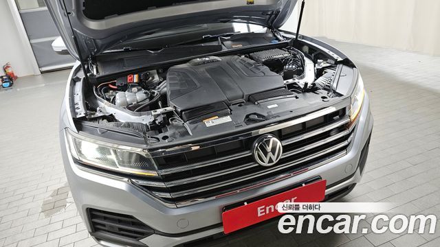 Volkswagen Touareg (III) 3.0 TDI Premium 2020 — фото 6