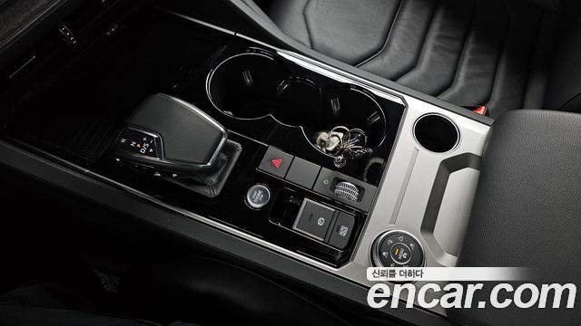 Volkswagen Touareg (III) 3.0 TDI Premium 2020 — фото 9