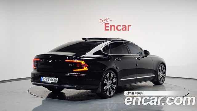 Volvo S90 B6 AWD Ultimate Bright 2023 — фото 2