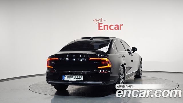 Volvo S90 B6 AWD Ultimate Bright 2023 — фото 4
