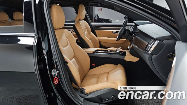 Volvo S90 B6 AWD Ultimate Bright 2023 — фото 10