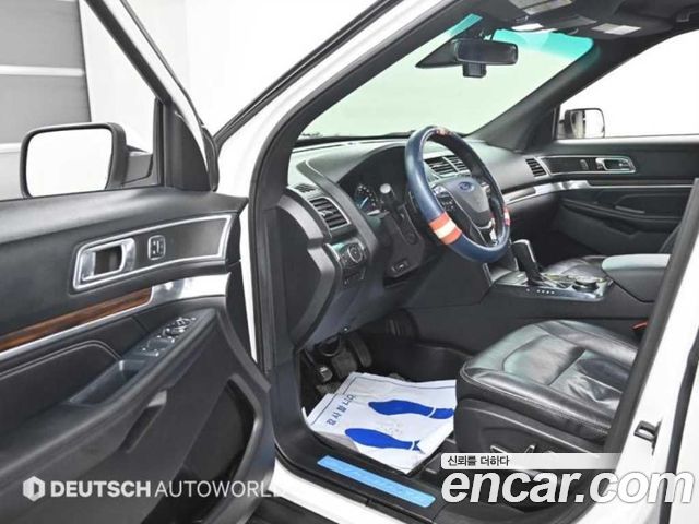 Ford Explorer 2.3 Limited 4WD 5th 2016 — фото 15