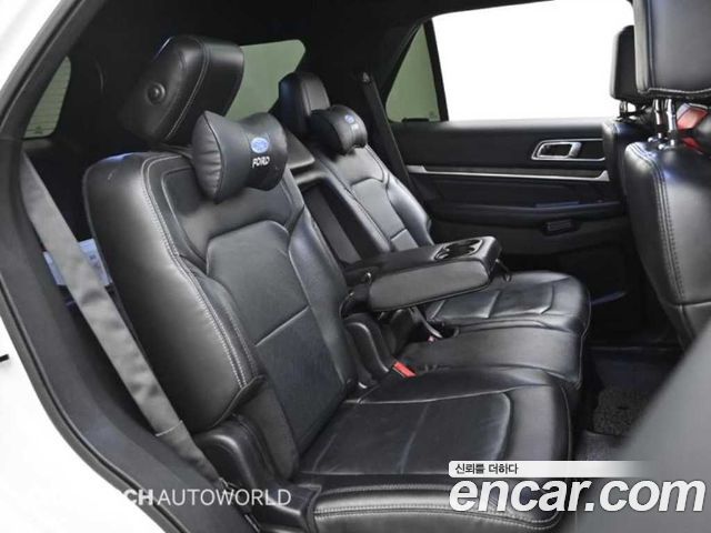 Ford Explorer 2.3 Limited 4WD 5th 2016 — фото 16