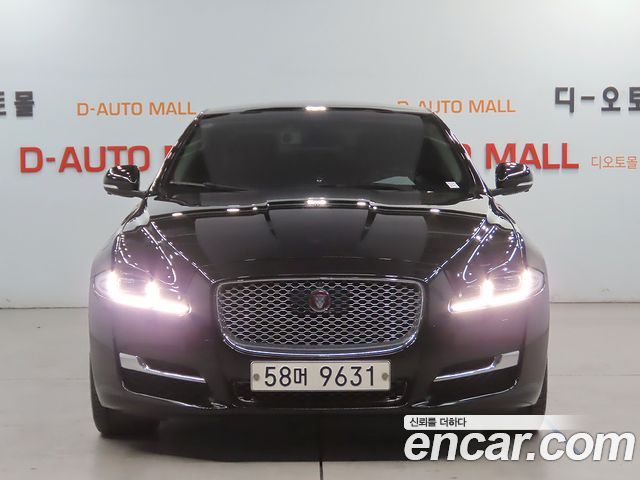 Jaguar XJ 3.0D Premium Luxury LWB X351 2016 — фото 2