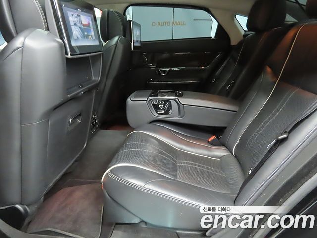 Jaguar XJ 3.0D Premium Luxury LWB X351 2016 — фото 7