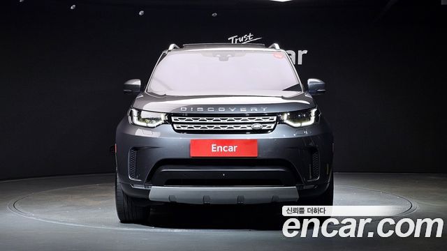 Land Rover Discovery 5 3.0 TD6 HSE Luxury 2017 — фото 3