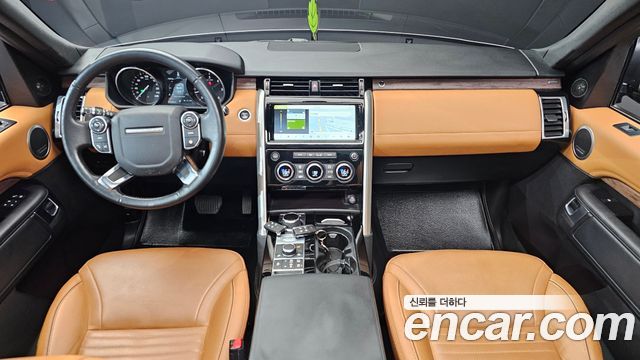 Land Rover Discovery 5 3.0 TD6 HSE Luxury 2017 — фото 7