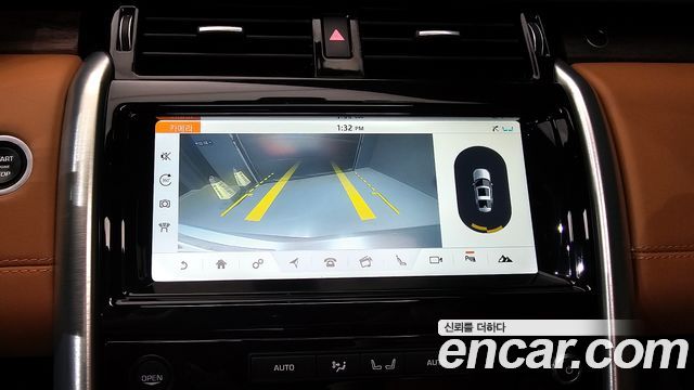 Land Rover Discovery 5 3.0 TD6 HSE Luxury 2017 — фото 15