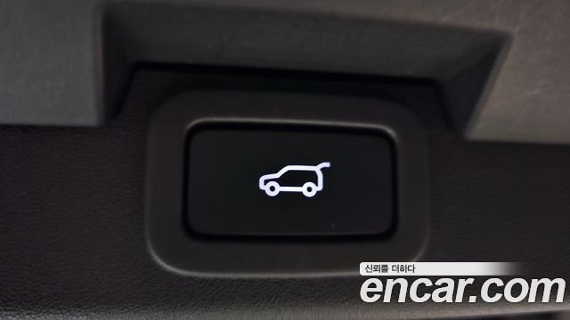 Land Rover Discovery 5 3.0 TD6 HSE Luxury 2017 — фото 19