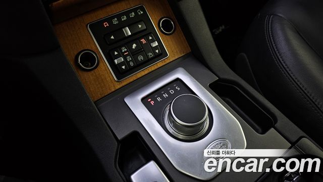 Land Rover Discovery 4 3.0 SDV6 HSE 2015 — фото 9