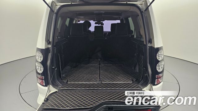 Land Rover Discovery 4 3.0 SDV6 HSE 2015 — фото 20