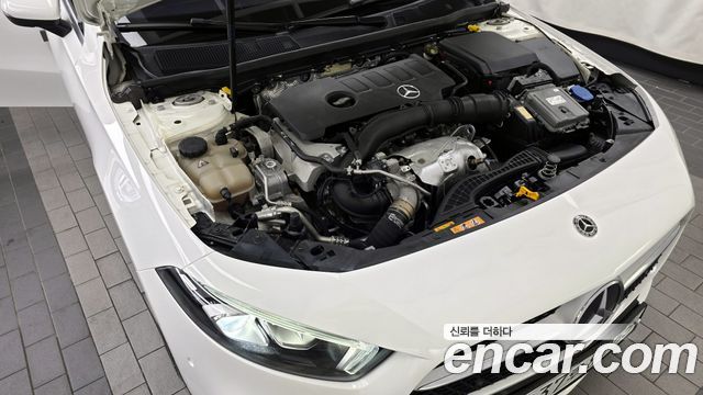 Mercedes-Benz A-Class (W177) A220 Sedan 2020 — фото 6