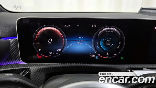 Mercedes-Benz A-Class (W177) A220 Sedan 2020 — фото 8