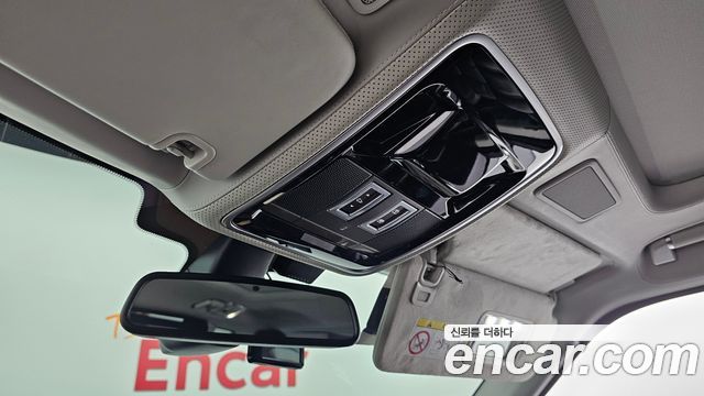 Land Rover Range Rover (IV) 4.4 SDV8 AB LWB DIESEL 2016 — фото 15