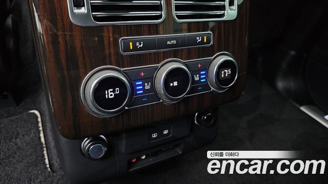 Land Rover Range Rover (IV) 4.4 SDV8 AB LWB DIESEL 2016 — фото 18