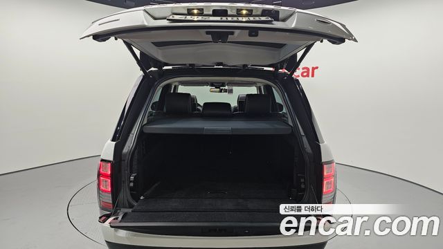 Land Rover Range Rover (IV) 4.4 SDV8 AB LWB DIESEL 2016 — фото 20