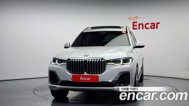 BMW X7 (G07) xDrive 40i Design Pure Excellence 7-Seater 2021 — фото 3