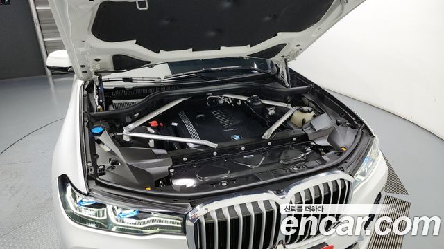 BMW X7 (G07) xDrive 40i Design Pure Excellence 7-Seater 2021 — фото 6