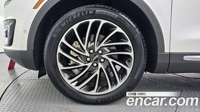Lincoln Nautilus (I) 2.7 Reserve AWD 2019 — фото 5