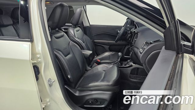 Jeep Compass (II) 2.4 Limitied AWD 2018 — фото 10