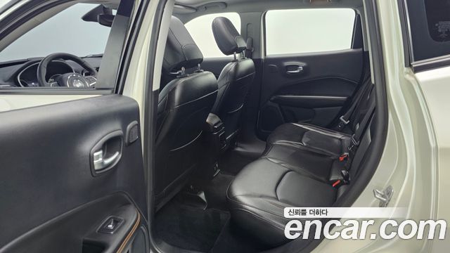 Jeep Compass (II) 2.4 Limitied AWD 2018 — фото 12