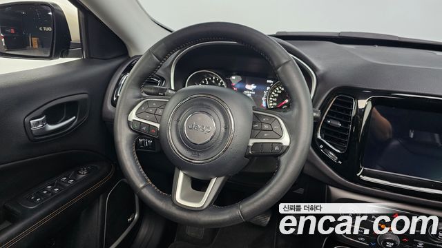 Jeep Compass (II) 2.4 Limitied AWD 2018 — фото 13