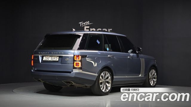 Land Rover Range Rover (IV) 4.4 SDV8 AB DIESEL 2018 — фото 2