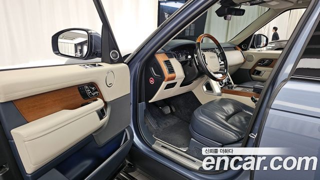 Land Rover Range Rover (IV) 4.4 SDV8 AB DIESEL 2018 — фото 10