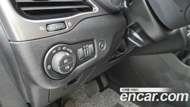 Jeep Cherokee (KL) 2.4 Limited AWD 2021 — фото 15