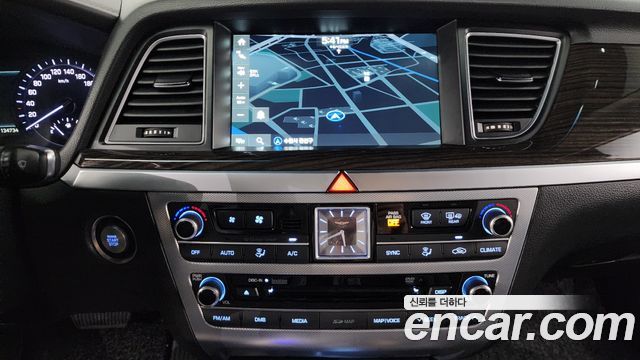 Genesis G80 3.8 GDI AWD Prestige 2018 — фото 15