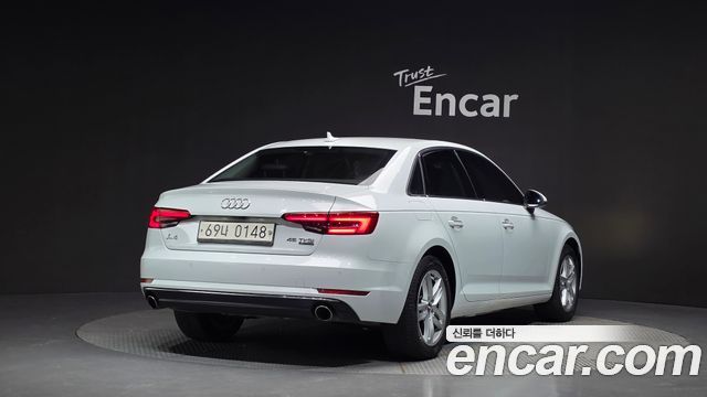 Audi A4 (B9) 45 TFSI Quattro Premium 2016 — фото 2