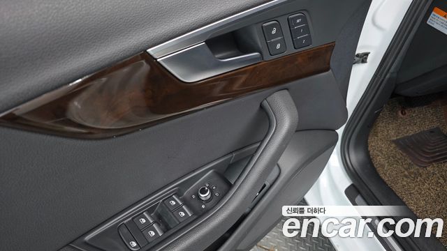 Audi A4 (B9) 45 TFSI Quattro Premium 2016 — фото 13