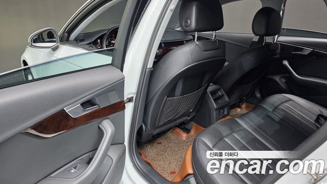 Audi A4 (B9) 45 TFSI Quattro Premium 2016 — фото 19