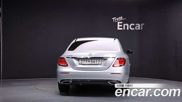 Mercedes-Benz E-Class (W213) E250 Avantgarde 2020 — фото 4