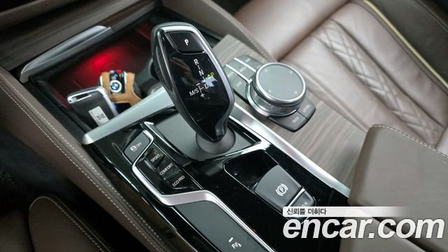 BMW 5 Series (G30) 520i M Sport 2020 — фото 9