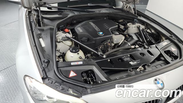 BMW 5 Series (F10) 528i xDrive 2013 — фото 6