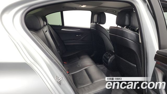BMW 5 Series (F10) 528i xDrive 2013 — фото 12