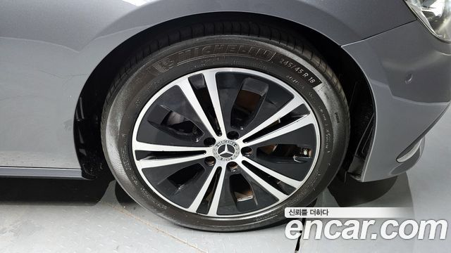 Mercedes-Benz E-Class (W213) E250 Avantgarde 2021 — фото 5