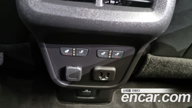 Chevrolet Next Equinox 2WD Premier 2022 — фото 18